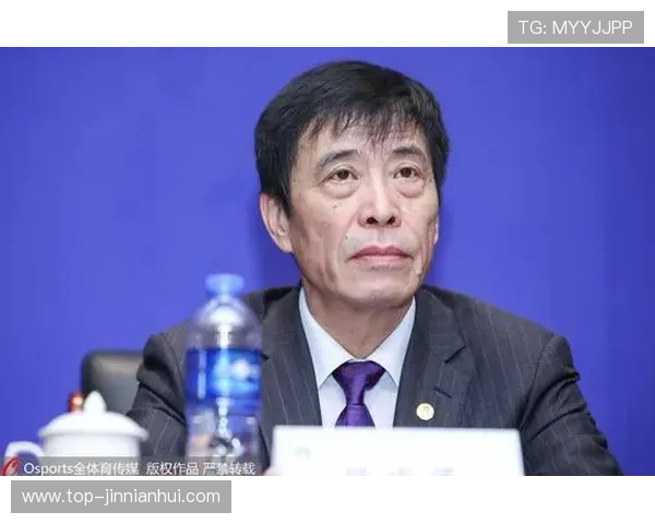雷恩俱乐部宣布新赛季阵容调整及关键球员转会动态